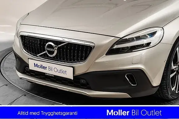 Volvo V40 Cross Country 2017 photo 2
