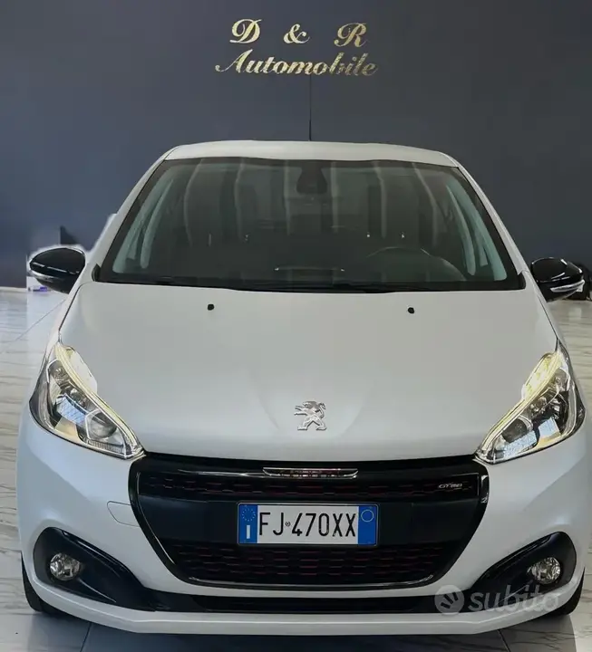 Peugeot 208 2017 photo 2