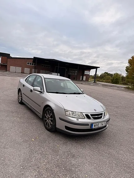Saab 9-3 2005 photo 2