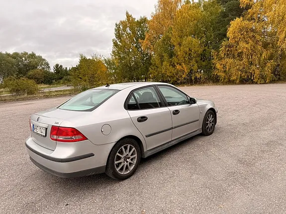 Saab 9-3 2005 photo 3
