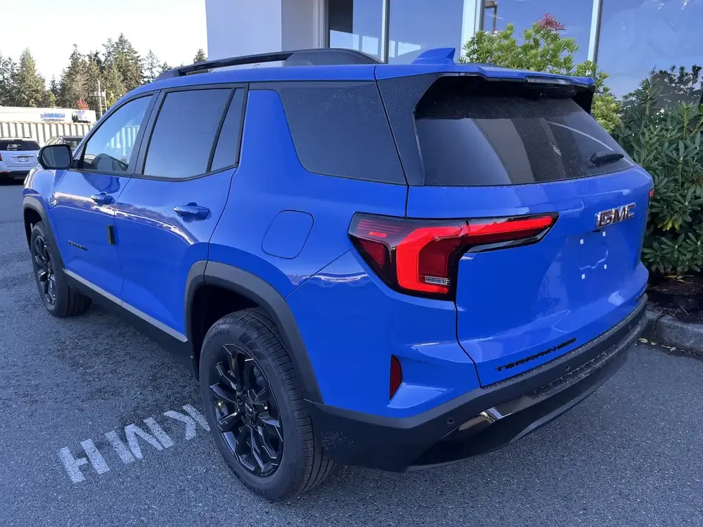 GMC Terrain 2027 photo 3