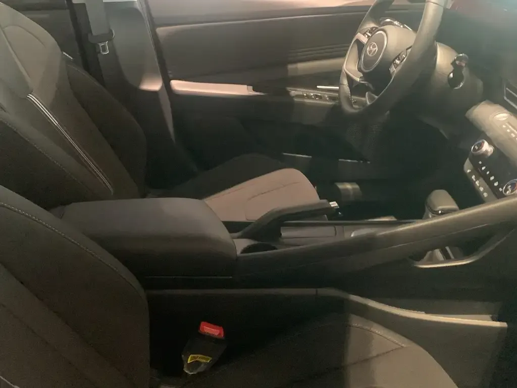 Hyundai Elantra 2026 photo 3