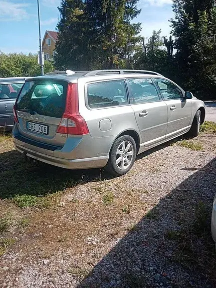 Volvo V70 2011 photo 3