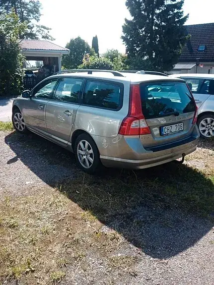 Volvo V70 2011 photo 4