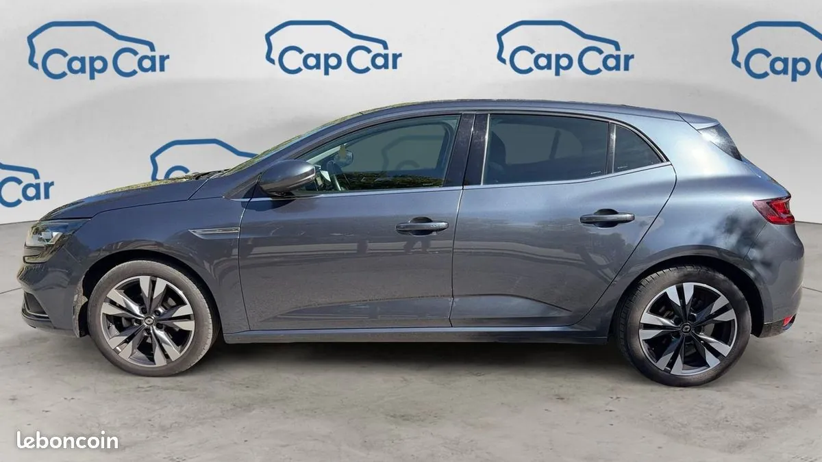 Renault Megane 2019 photo 2