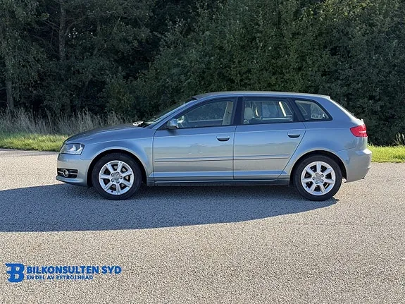 Audi A3 2011 photo 4