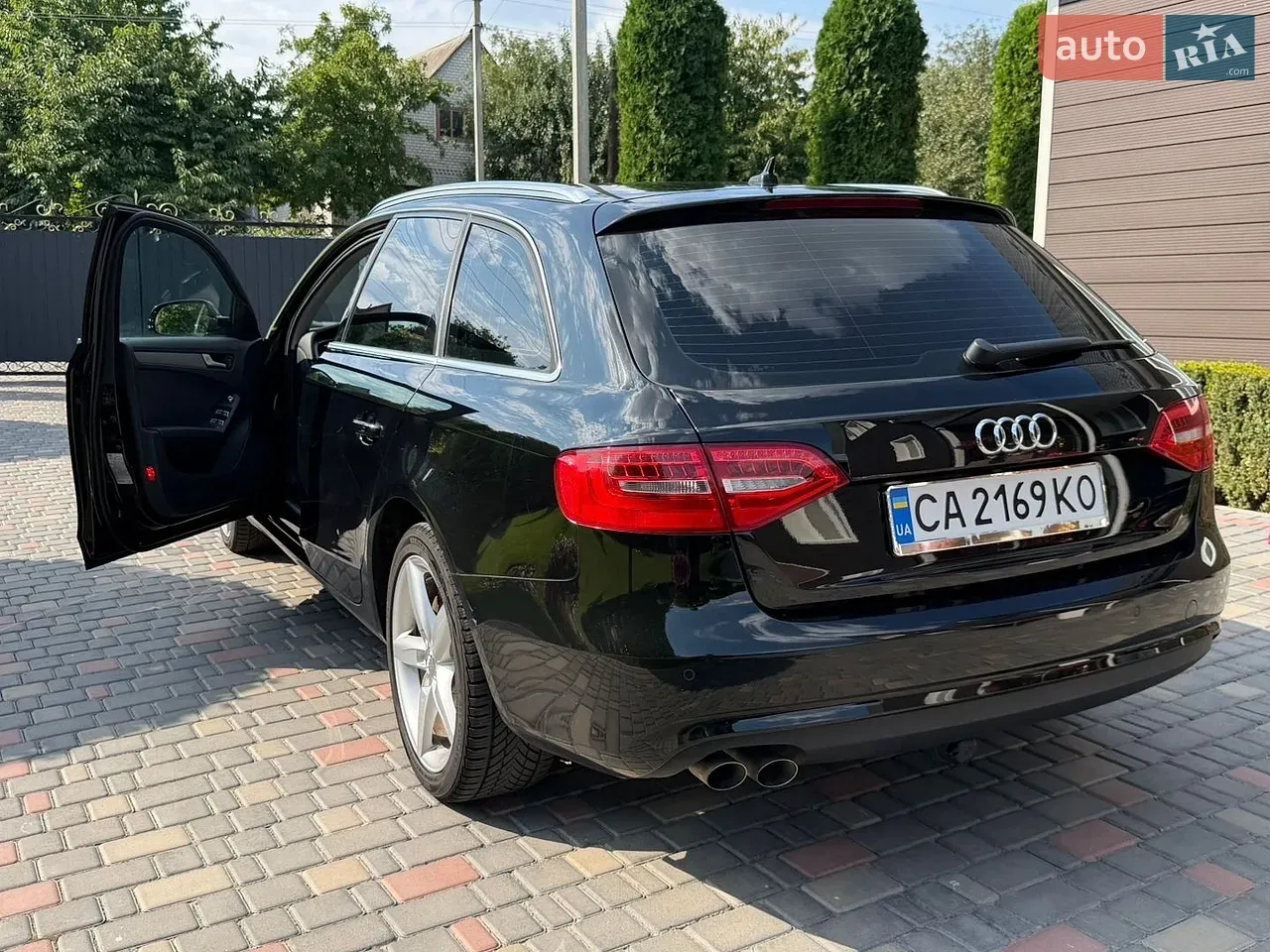 Audi A4 2012 photo 5