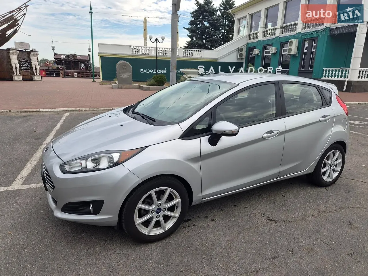 Ford Fiesta 2016 photo 2