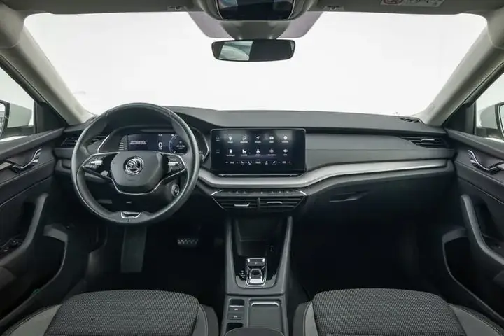 Skoda Octavia 2023 photo 3