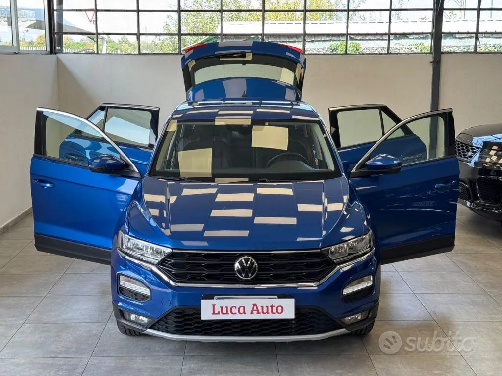 Volkswagen T-Roc 2021 photo 2