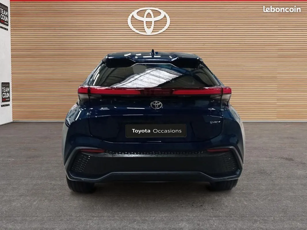 Toyota C-Hr 2025 photo 4