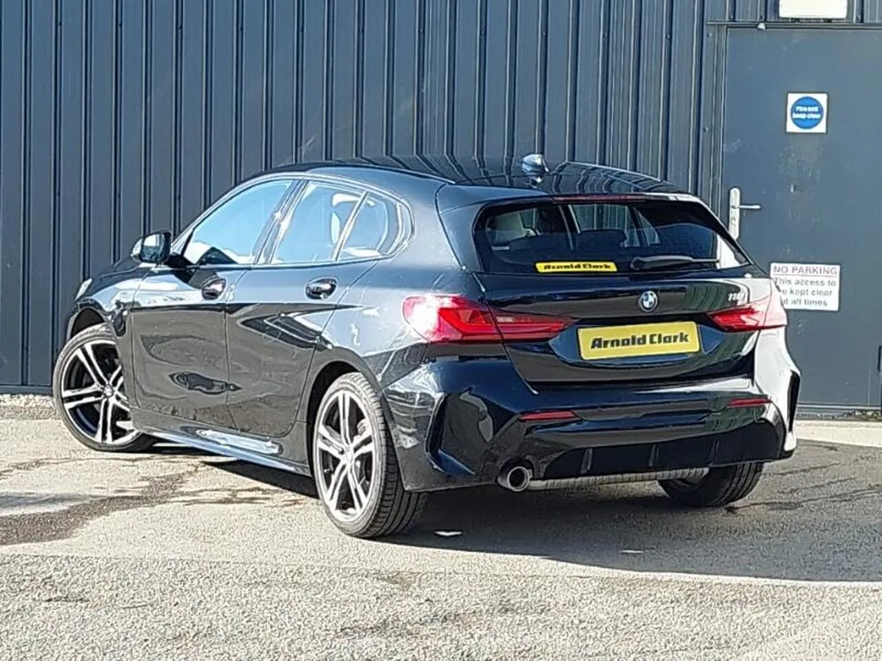 BMW 1 Series 2020 photo 2