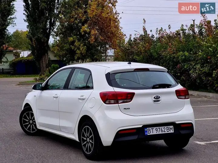 Kia Rio 2018 photo 4