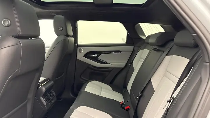 Land Rover Range Rover Evoque 2025 photo 4