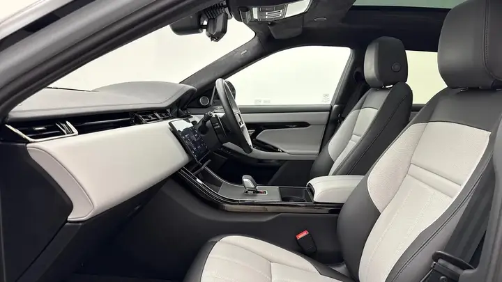 Land Rover Range Rover Evoque 2025 photo 3