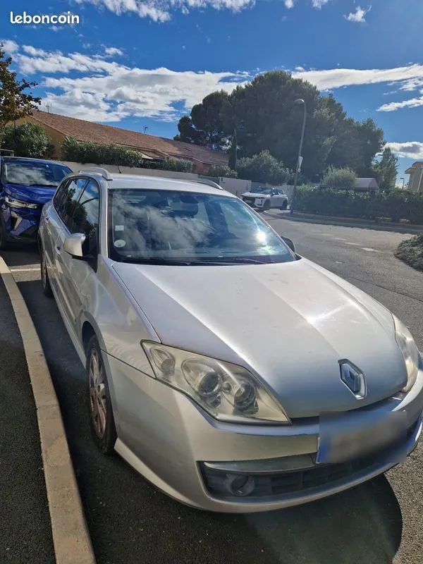 Renault Laguna 2008 photo 3