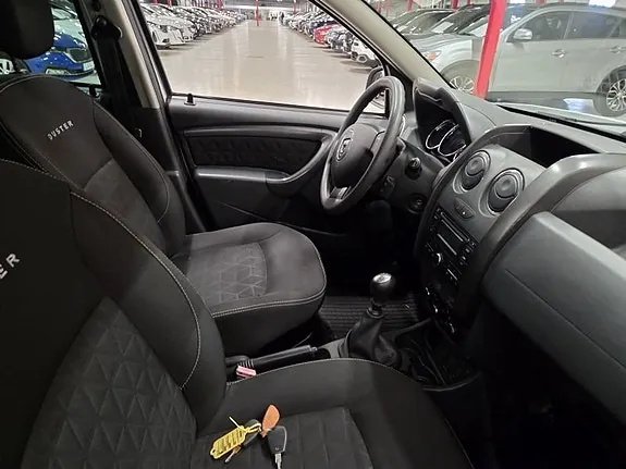 Dacia Duster 2014 photo 4
