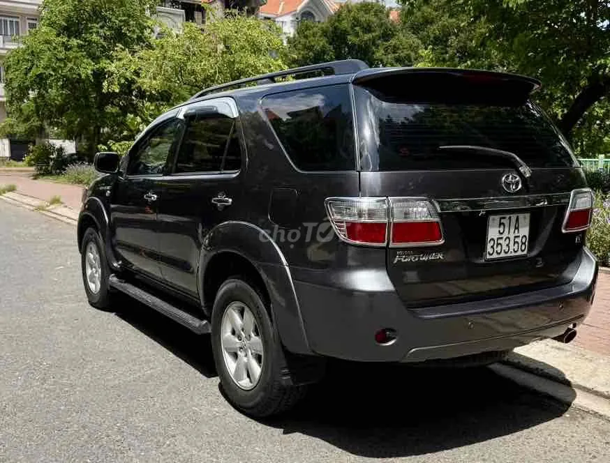 Toyota Fortuner 2009 photo 5