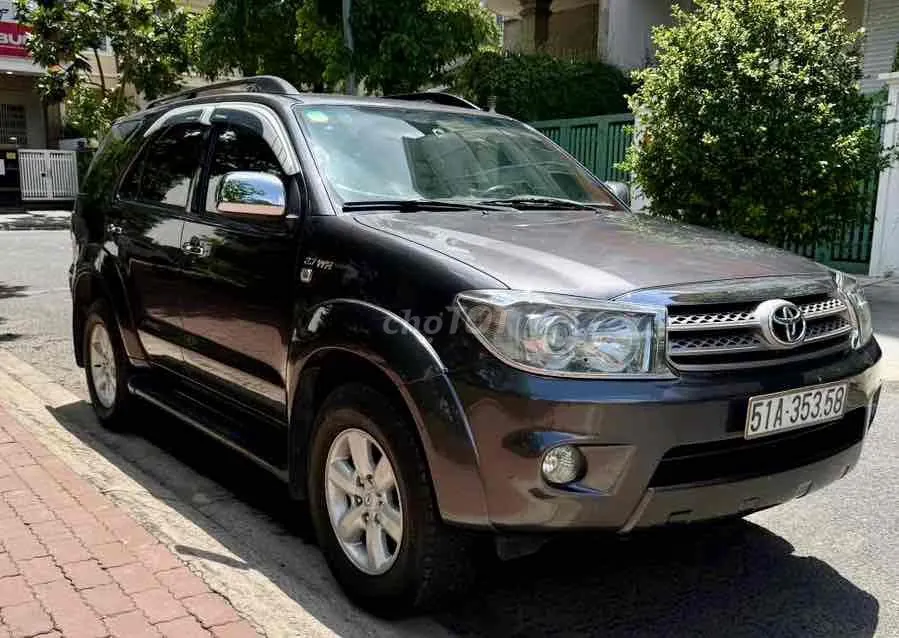 Toyota Fortuner 2009 photo 3
