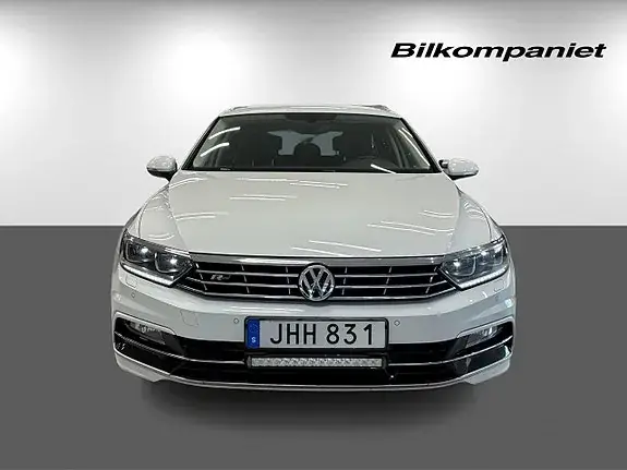 Volkswagen Passat 2016 photo 2