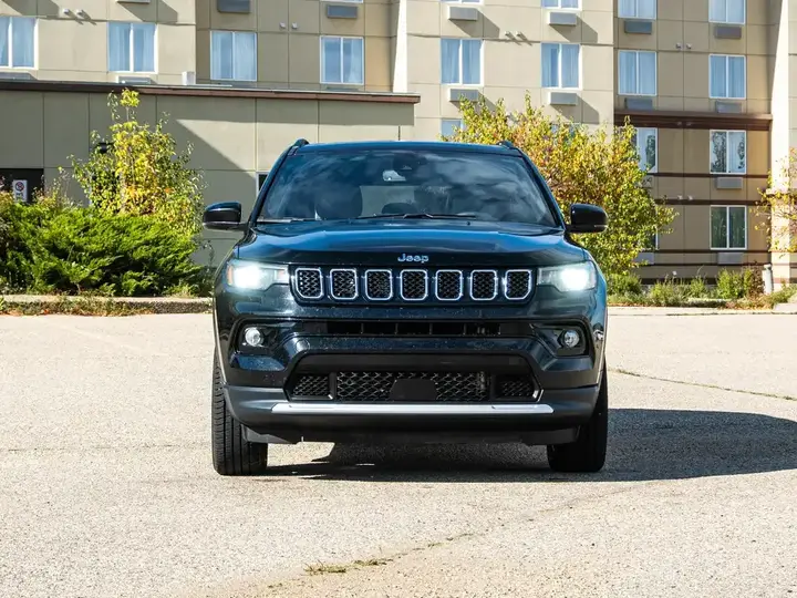 Jeep Compass 2023 photo 3