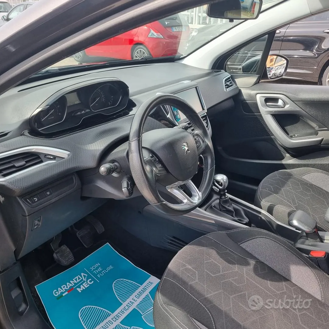 Peugeot 2008 2018 photo 5