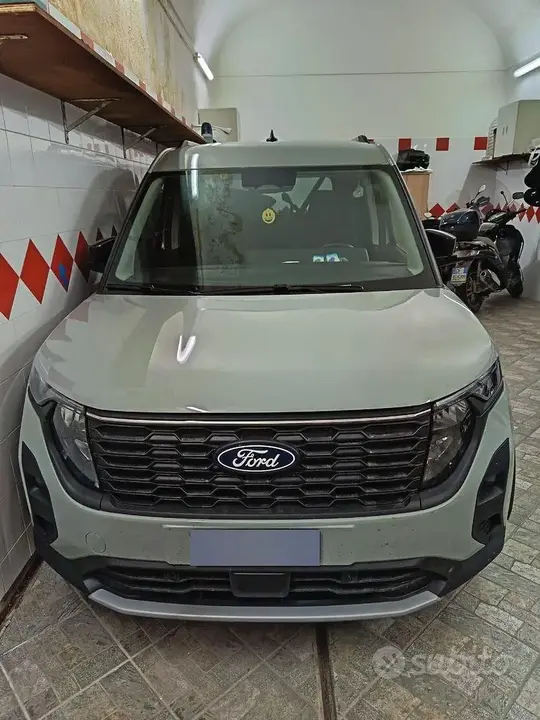 Ford Tourneo Courier 2025 photo 3