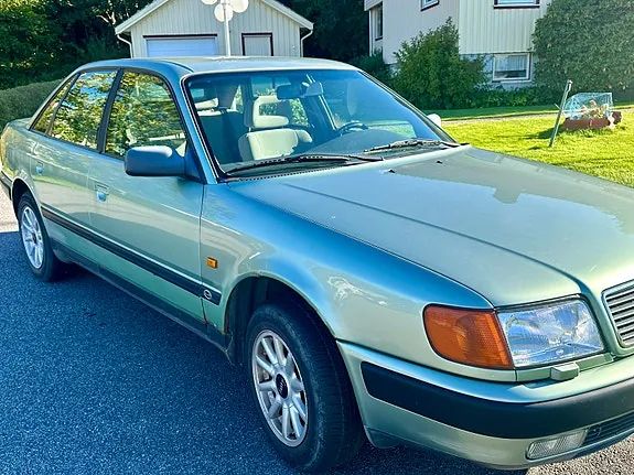 Audi 100
