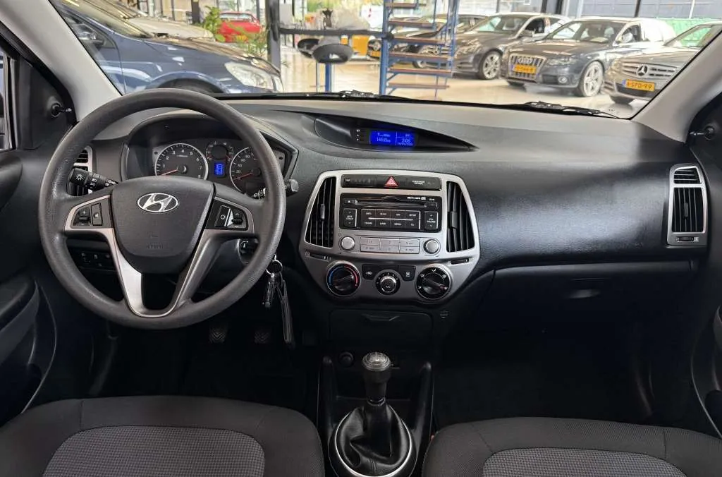 Hyundai I20 2012 photo 4