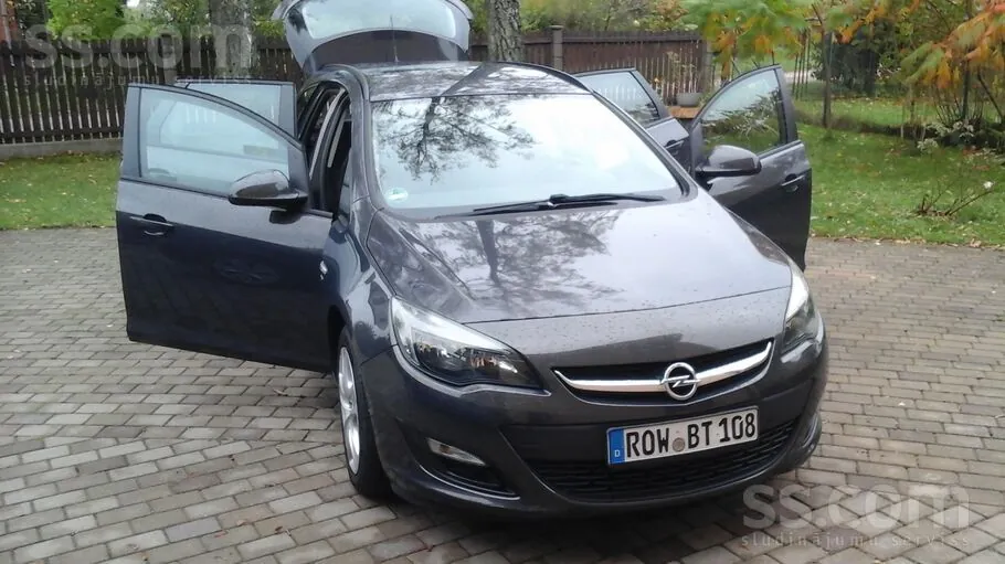 Opel Astra 2014 photo 3
