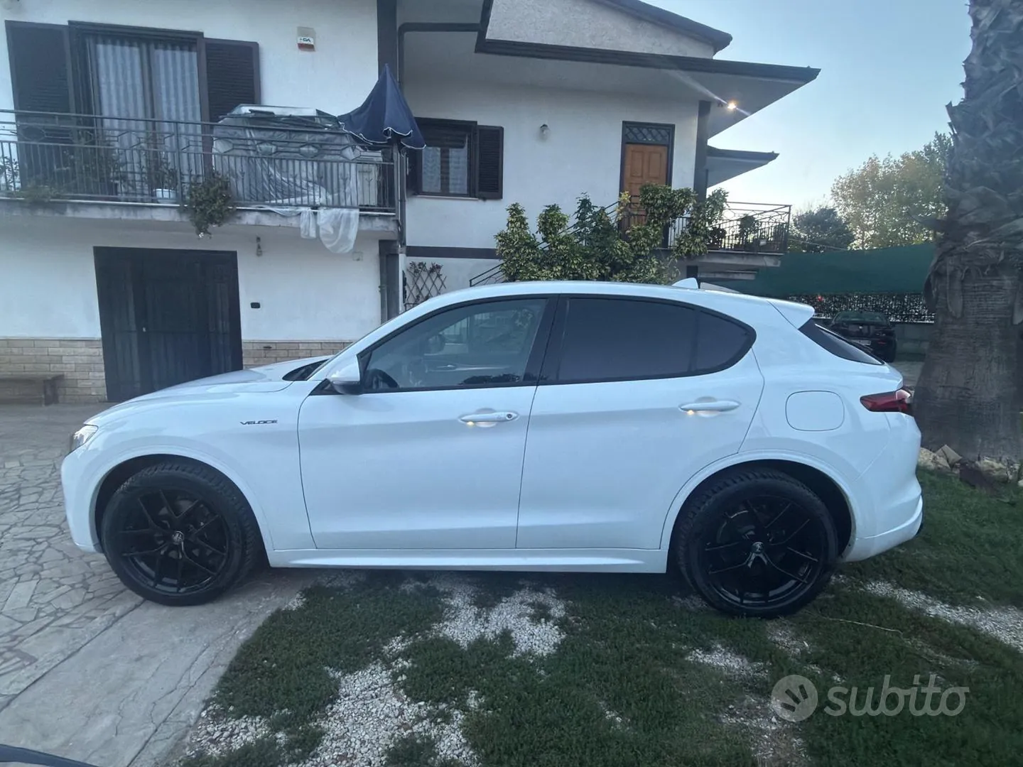 Alfa Romeo Stelvio 2022 photo 2