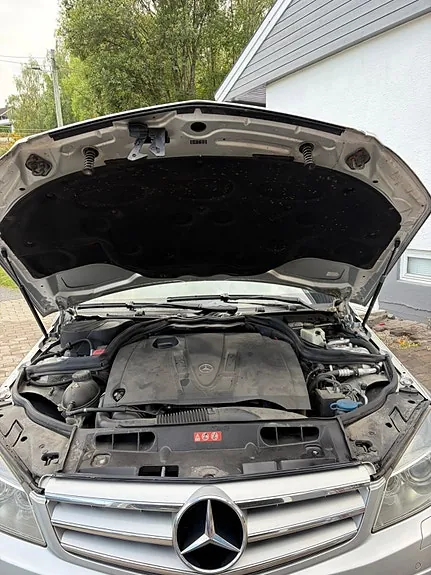 Mercedes-Benz C200 D 2009 photo 2