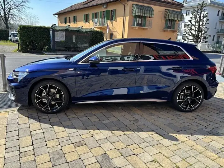 Audi A3 Sportback 2025 photo 3