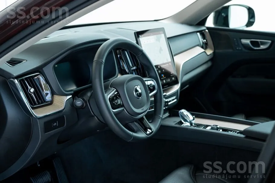 Volvo Xc60 2025 photo 5