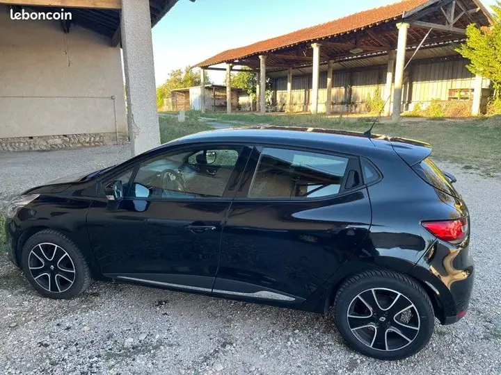 Renault Clio 2016 photo 3
