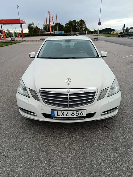 Mercedes-Benz E200 2012 photo 2