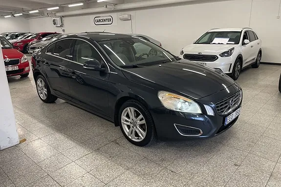 Volvo S60 2012 photo 3