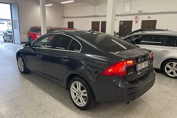 Volvo S60 2012 photo 4