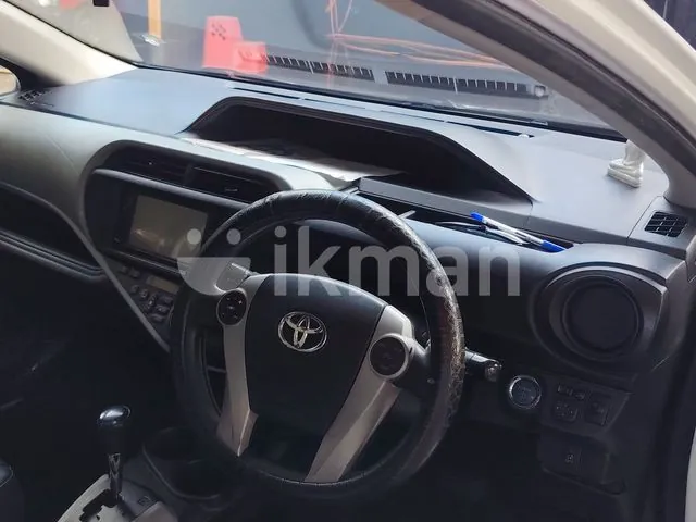 Toyota Aqua 2014 photo 5