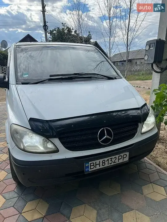 Mercedes-Benz Vito 2010 photo 2