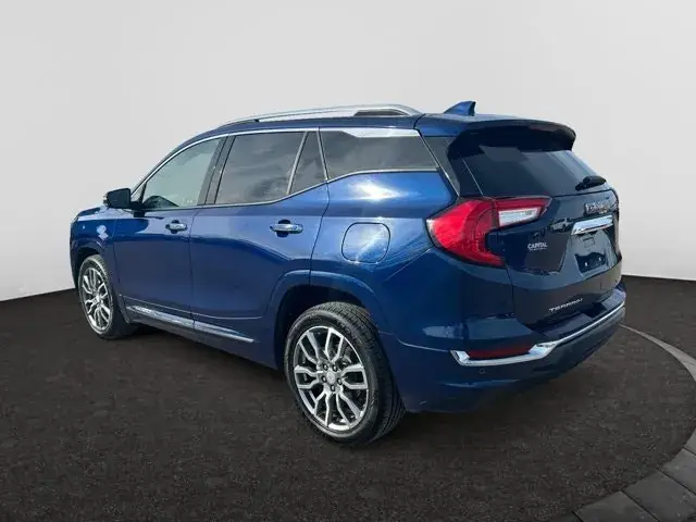 GMC Terrain 2022 photo 3