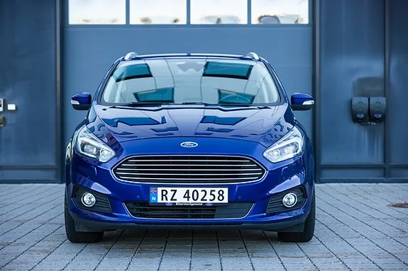Ford S-Max 2017 photo 4