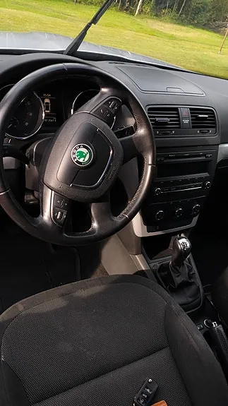 Skoda Yeti 2010 photo 4