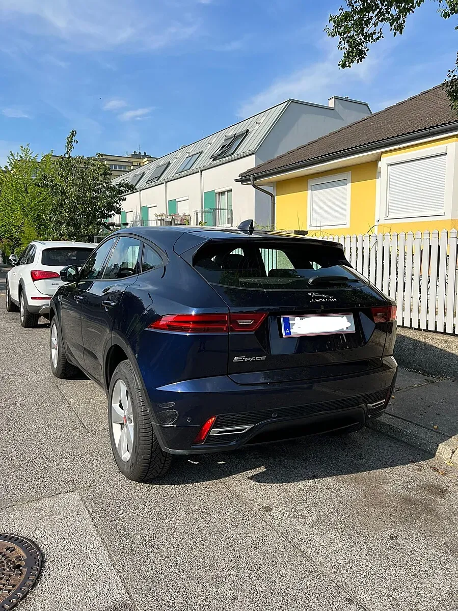 Jaguar E-Pace 2021 photo 3