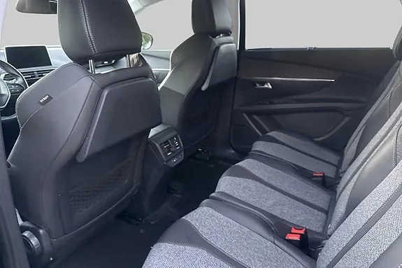 Peugeot 5008 2017 photo 4