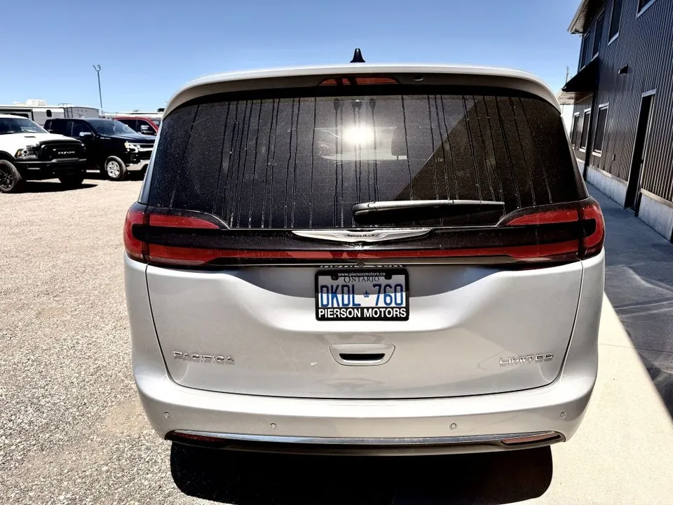 Chrysler Pacifica 2024 photo 5