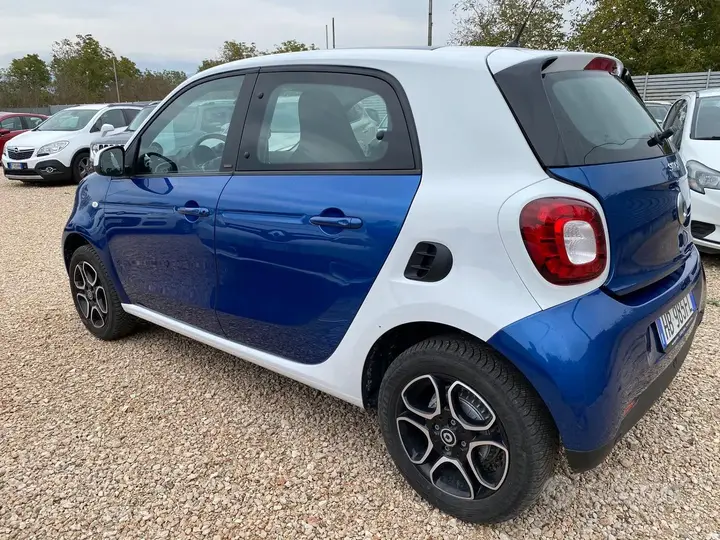 Smart Forfour 2019 photo 4