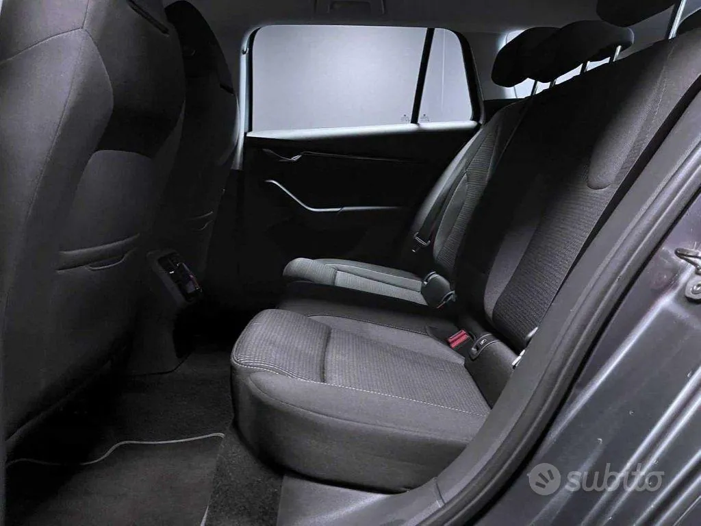 Skoda Octavia 2024 photo 5