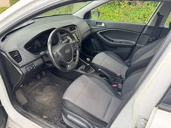 Hyundai I20 2017 photo 5