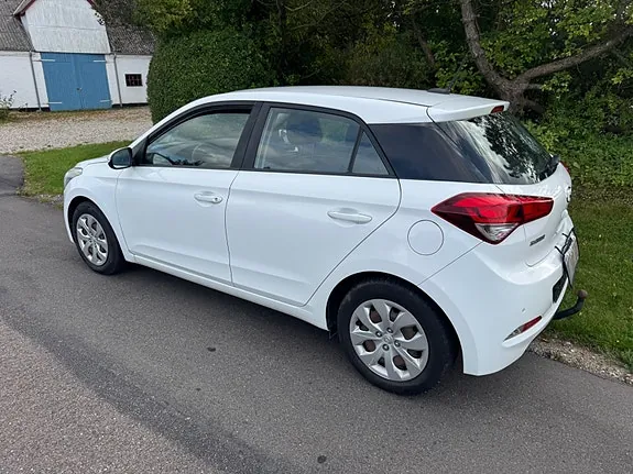 Hyundai I20 2017 photo 4